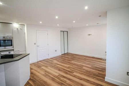 The Gables, Plains Road Mapperley, Nottingham, NG3 - Photo 2