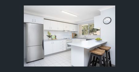 CONVENIENT - Photo 3