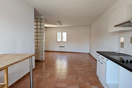 APPARTEMENT GARDANNE - 3 pièce(s) - 75 m2 - Photo 2