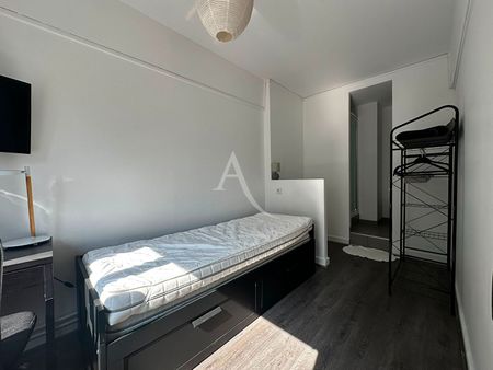 Location Appartement 6 pièces 102m² - Photo 2