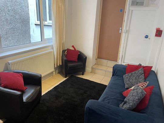 4 bedroom house to rent - Photo 1