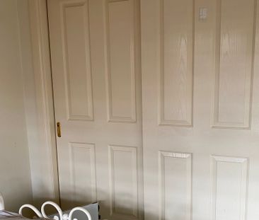 Altona Meadows - Photo 1