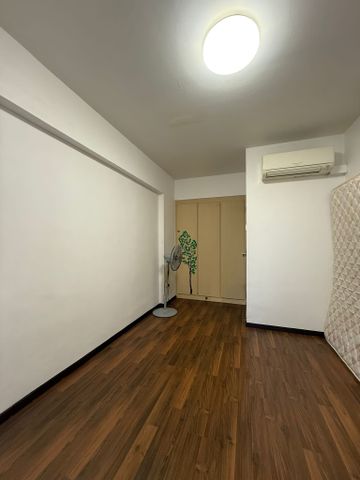 3 Bedroom HDB_EXECUTIVE at Jurong West - Photo 2