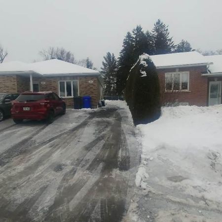 Lavaltrie maison jumelée 3 1/2 - Photo 3