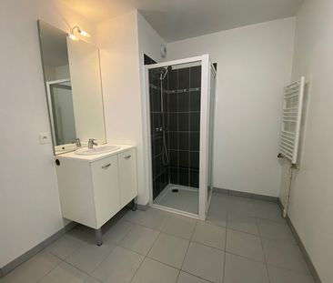 Location Appartement 3 pièces 60m² - Photo 3