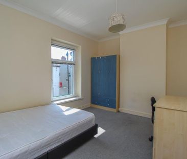 3 bedroom house share to rent - Photo 3