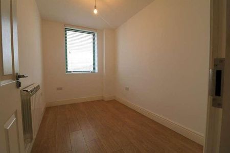Cambridge Road, Bedford, MK42 - Photo 4