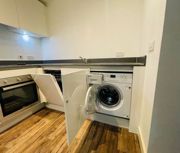 1 Bed Flat, Broadway, B5 - Photo 3