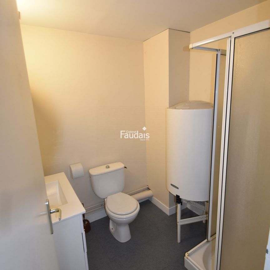 Location Appartement 1 pièce 25m² ST LO 50000 - Photo 1