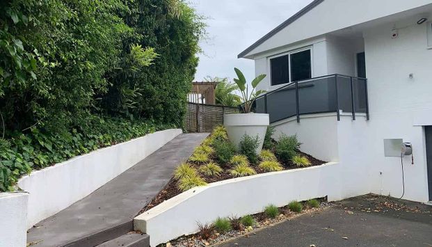 Modern Perfection in Red Beach - Photo 1