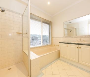 15 Leslie Street, Donvale - Photo 1