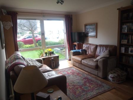 2 Bed Flat, Myreside Court, EH10 - Photo 2