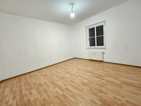 Sehr schöne 3-Zimmer Wohnung mit Einbauküche und Loggia - Foto 3