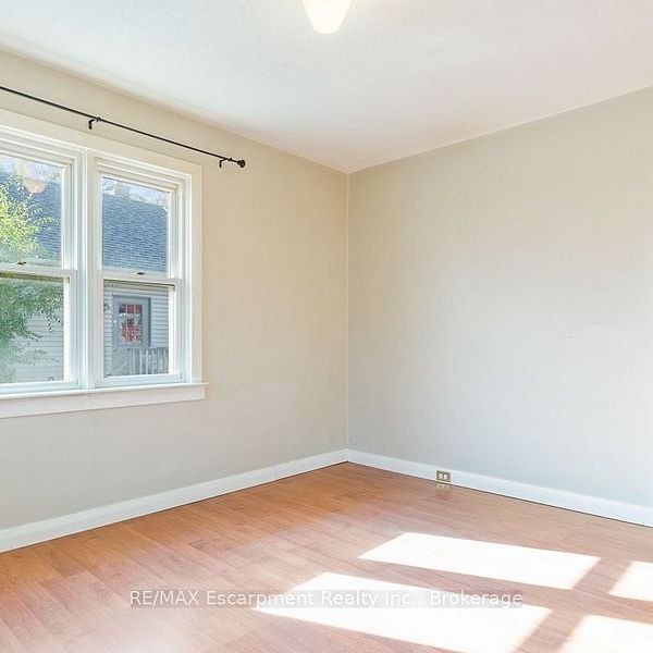 For Lease - 115 Stewart Street, Oakville, Ontario - Photo 1