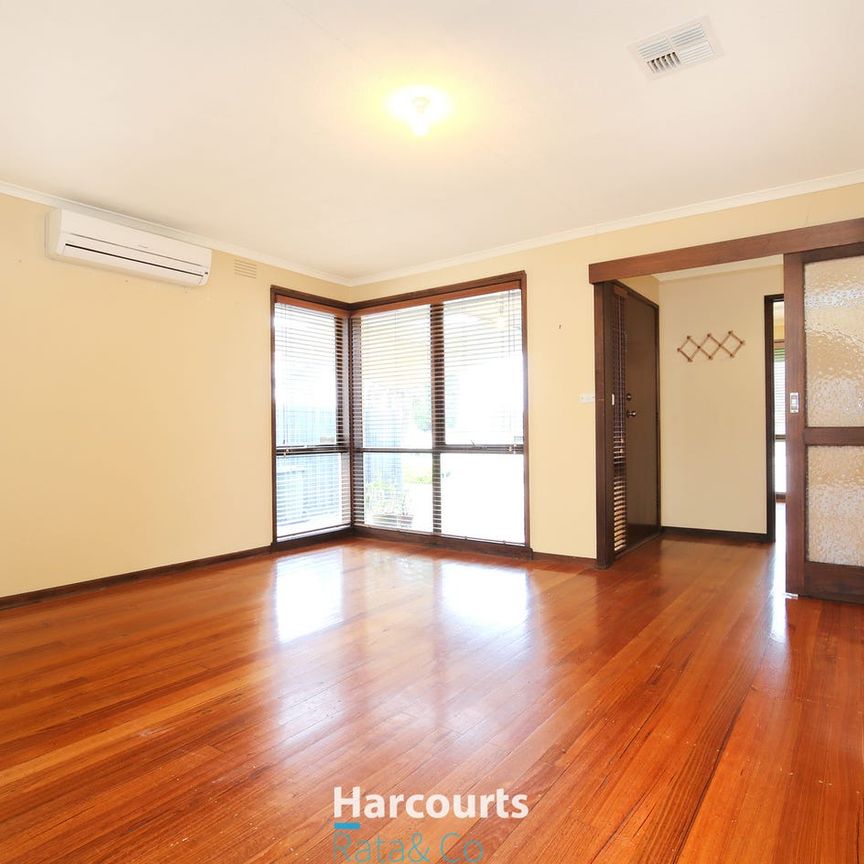 Spacious and Bright 3-Bedroom Home in Epping - Photo 1