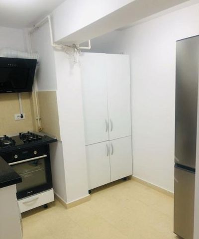 Brancoveanu metrou intrarea urcusului demisol studio - Photo 4