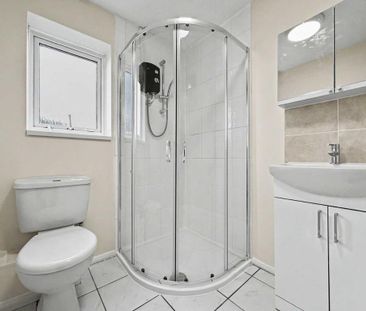 3 bedroom end of terrace house to rent - Photo 6