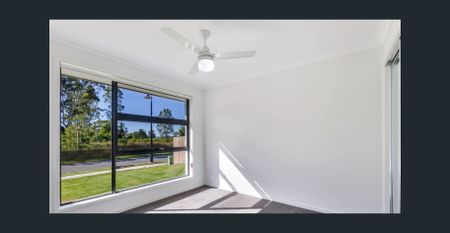 4 BEDROOM HOME ON SPACIOUS BLOCK - Photo 5