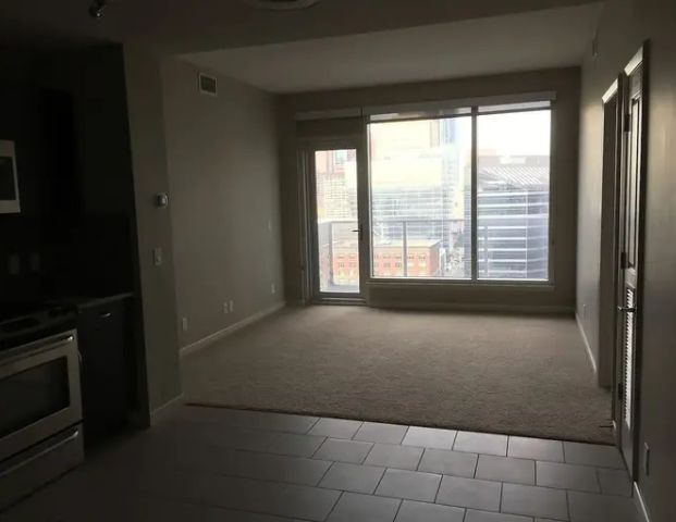 Downtown 2BR/2BA High Rise Condo for Rent - cozy and modern | 1320 1 St SE, Calgary - Photo 1