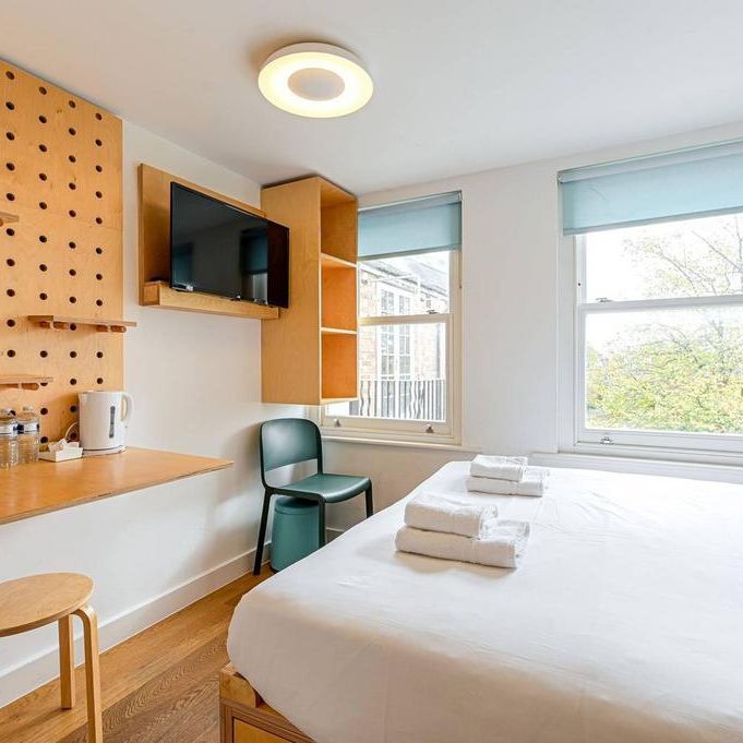 Studio to rent - Photo 1