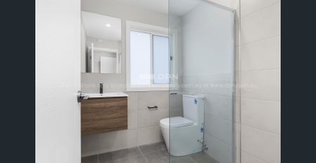 Brand New Three Bedroom Duplex! - Photo 5