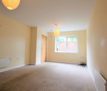3 bedroom House To Let - Photo 3