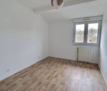 T3 avec terrasse, proche centre-ville de Figeac - Photo 2