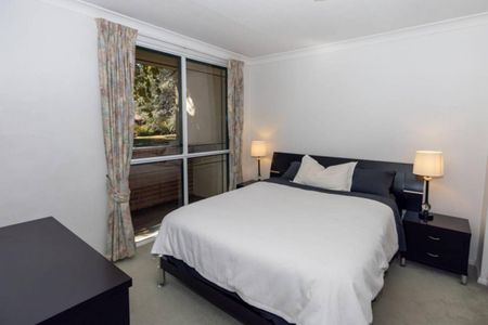 Fully furnished, renovated 2 bedroom apartment, walking distance from Canberra CBD - Photo 5