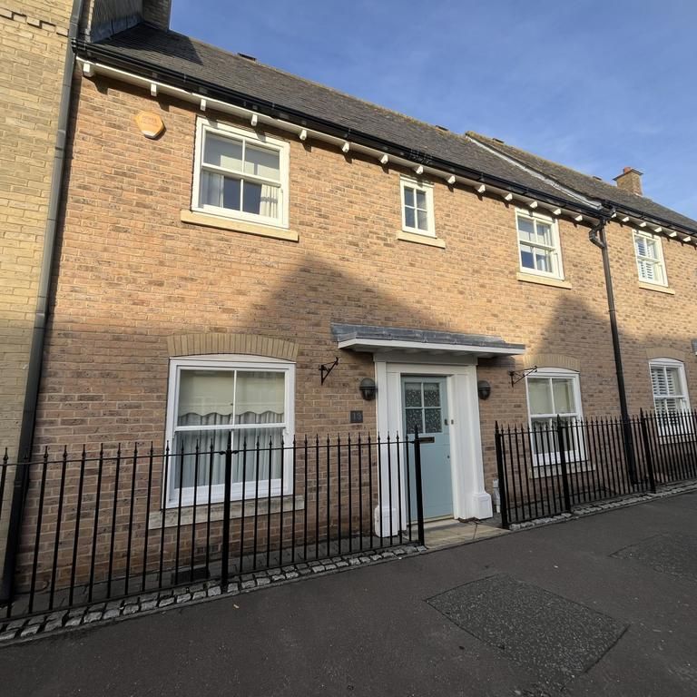 2 bedroom terraced house to rent - Photo 1