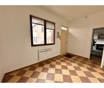 Location Appartement 1 pièce 23m² CHOISY LE ROI 94600 - Photo 1