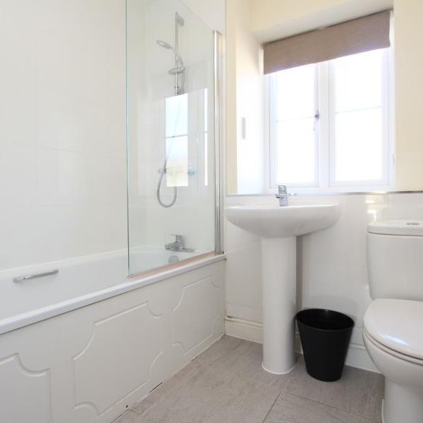 7 bedroom terraced house to rent - Photo 1