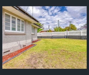 30 Mylne St, Chermside, Qld 4032 - Photo 1