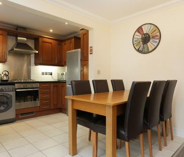 3 bedroom flat to rent - Photo 2