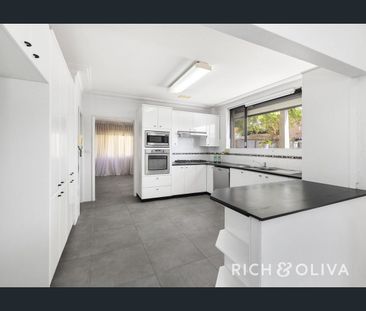 A Family Home of Grand Proportions... - Photo 6