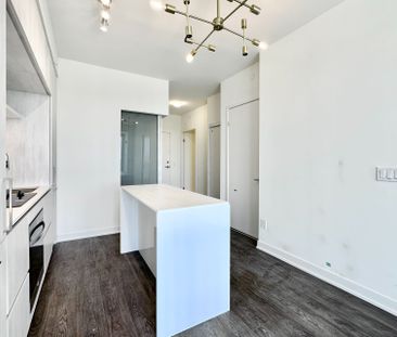 For Lease - 2 David Eyer Road Unit# 632, Richmond Hill, Ontario - Photo 5