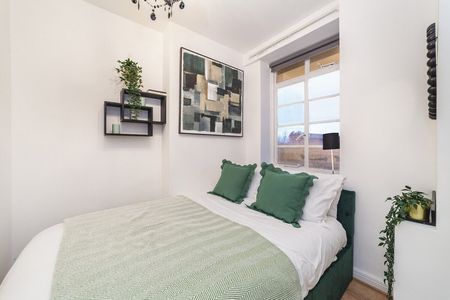 Finchley Road - Photo 2