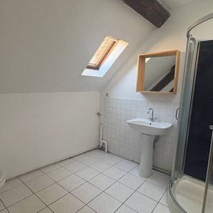 Location Appartement 2 pièces 48m² JOIGNY 89300 - Photo 2