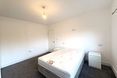 Redland Close, CHESTER - Photo 4