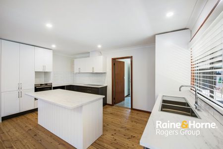 Spacious 4-Bedroom Family Home - Photo 4