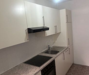 Moderno bilocale con balcone a Massagno - Foto 2