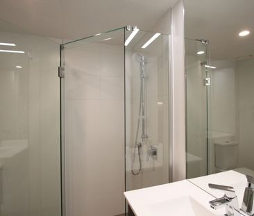 Best in CBD - Photo 6