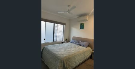 More Than Meets the Eye: 3 Bedrooms + 3 Living Spaces in Prime Shaw! - Photo 3