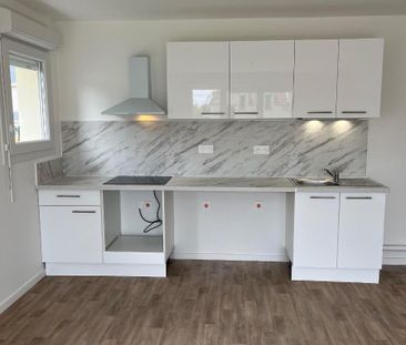 Location Appartement 3 pièces 61m² ST GERMAIN LES ARPAJON 91180 - Photo 2