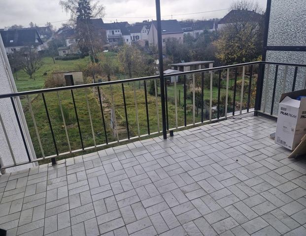 Großzügige 3-Zimmerwohnung mit Terasse in Hülzweiler - Foto 1