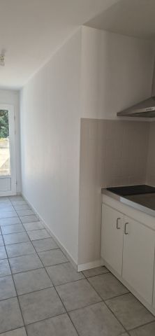 Location Maison 2 pièces 35m² SOUSSANS 33460 - Photo 2
