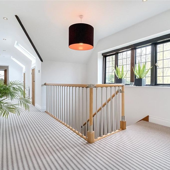 6 bedroom detached house to rent - Photo 1