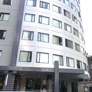 1 bedroom studio in City - Photo 2