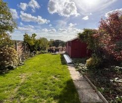 Church Bank, Temple Grafton, Alcester - Photo 2