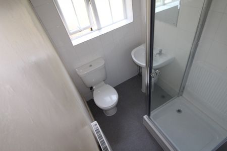 5 bed Terraced - To Let - Photo 5