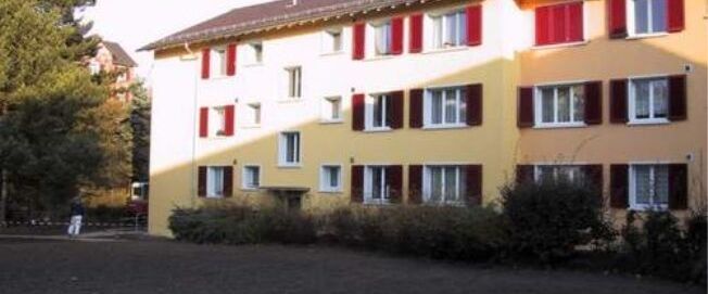 Spacious apartment in a quiet location - Photo 1